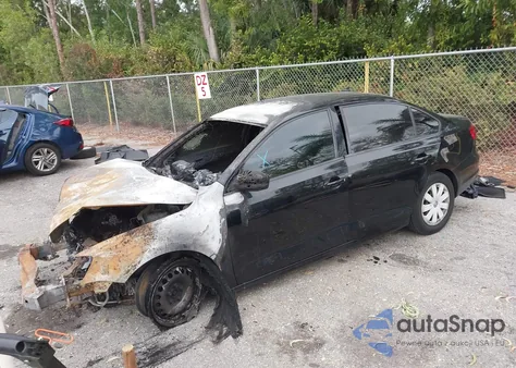 2015 Volkswagen Jetta 2.0L S z USA, uszkodzony, nr VIN 3VW2K7AJ4FM333887